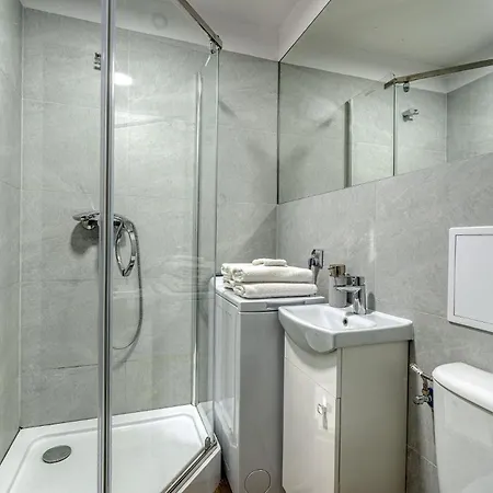 3rooms At Emilii Plater 55 Deluxe In Manhattan *