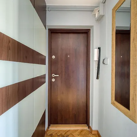 3rooms At Emilii Plater 55 Deluxe In Manhattan
